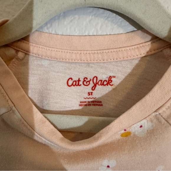 A Bundle Of 6 Long Sleeve T-shirts. Size XS (4/5), 5T and 5/6. - Picture 14 of 15